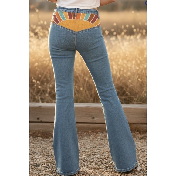 DRIFTWOOD Denim - Driftwood Farrah x Sundaze High-Rise Flare Jeans‎ 29 Embroidered Sunrise Back